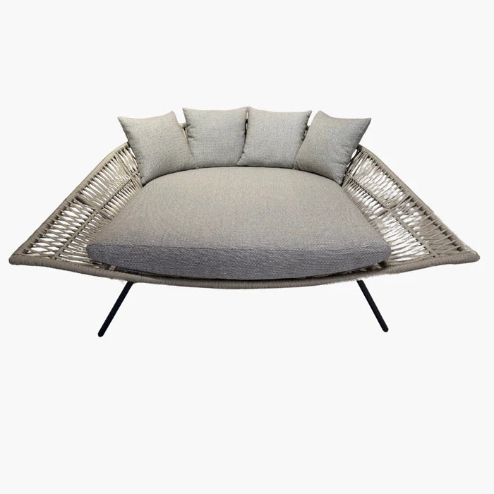 AVA X Outdoor Kollektion
