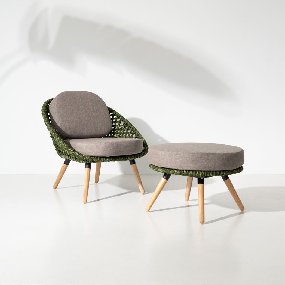 MORRISON Einzelsessel und MORRISON Hocker